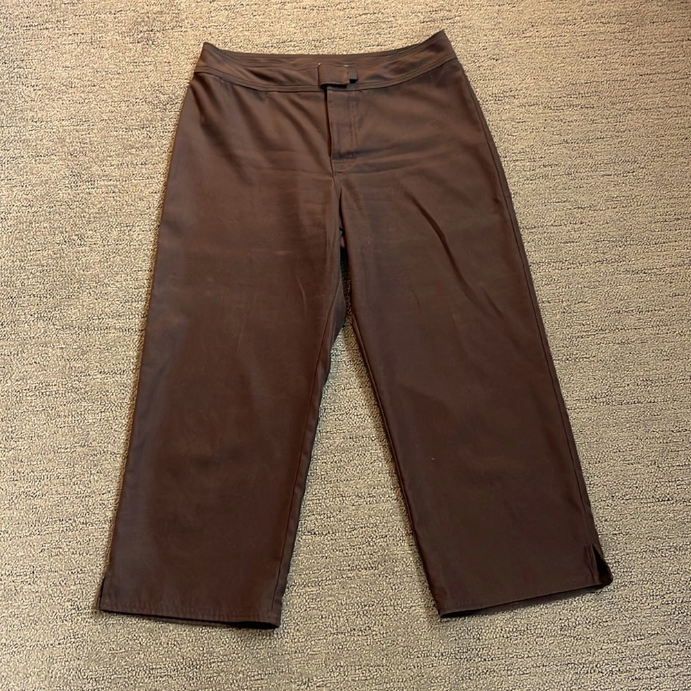 Patagonia Velcro Fly Capris, Size 8